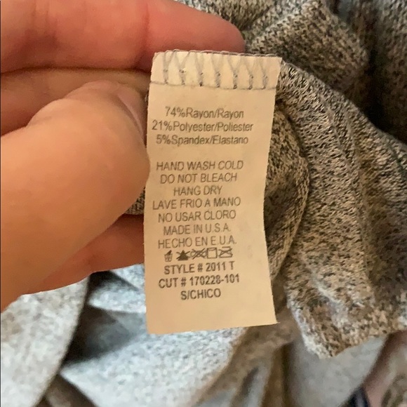 ❗️Last 1! LARGE Grey cold shoulder trendy top - Picture 4 of 5